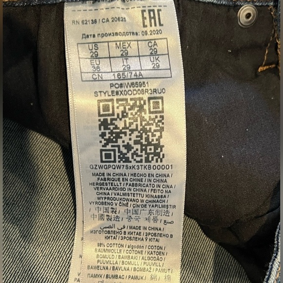 WJ3. Guess Men's Slim Fit Denim Shorts Rip And Repair Size 29 - Picture 5 of 9